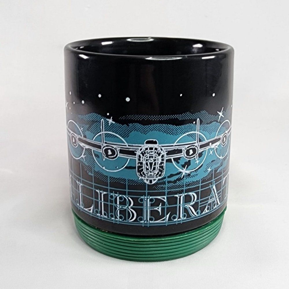 B-24‎ Liberator Bommer Plane 2002 Vintage Air Force Mug Rare Collector Retro Fly